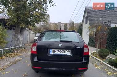 Универсал Skoda Octavia 2011 в 