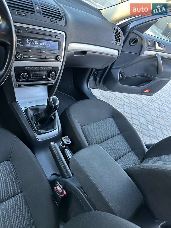 Универсал Skoda Octavia 2011 в Первомайске фото 97 Универсал Skoda Octavia 2011 в Первомайске