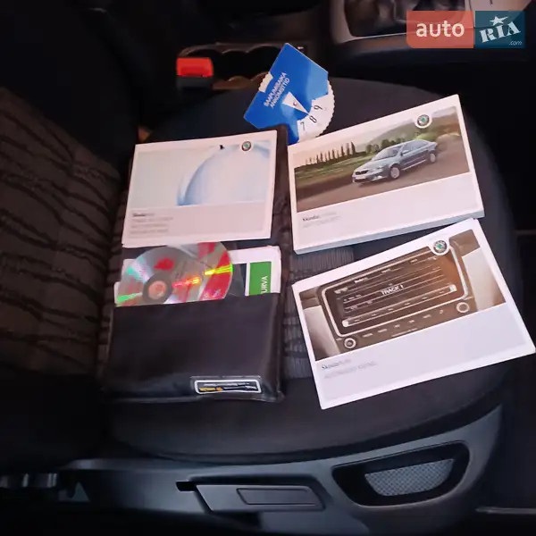 Универсал Skoda Octavia 2009 в Кельменцах документ