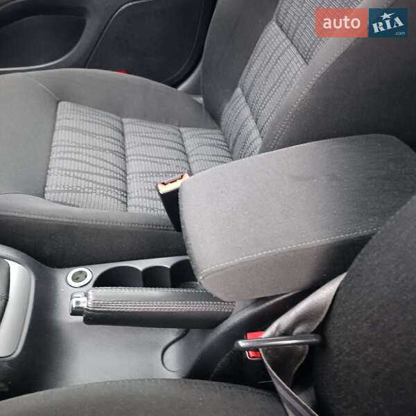 Универсал Skoda Octavia 2009 в Кельменцах