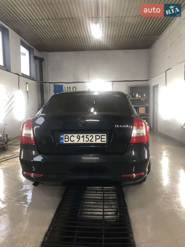 Лифтбек Skoda Octavia 2009 в Золочеве
