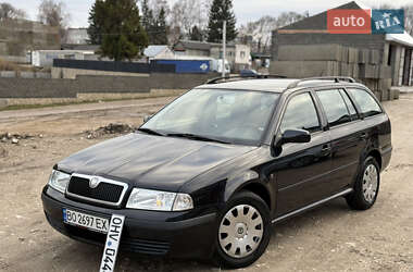 Универсал Skoda Octavia 2009 в Золочеве