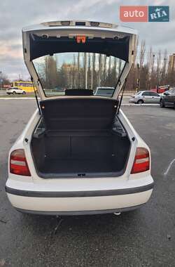 Лифтбек Skoda Octavia 1999 в Киеве