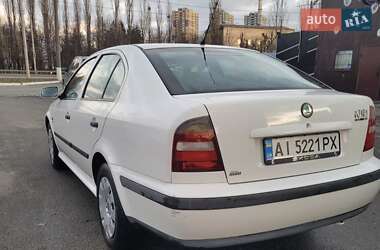 Лифтбек Skoda Octavia 1999 в Киеве