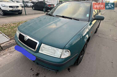 Ліфтбек Skoda Octavia 2000 в Києві