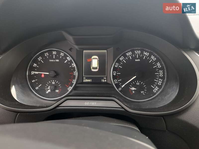 Универсал Skoda Octavia 2016 в Ровно