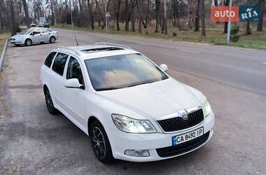 Універсал Skoda Octavia 2012 в Черкасах