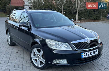 Універсал Skoda Octavia 2009 в Чернівцях