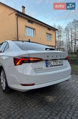 Лифтбек Skoda Octavia 2022 в 