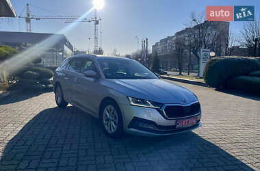 Универсал Skoda Octavia 2021 в Ровно