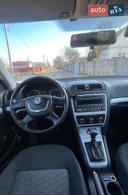 Ліфтбек Skoda Octavia 2010 в Калуші