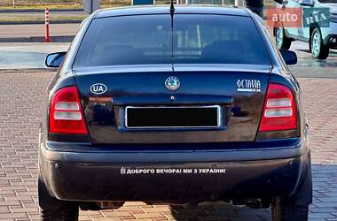 Ліфтбек Skoda Octavia 2004 в Запоріжжі