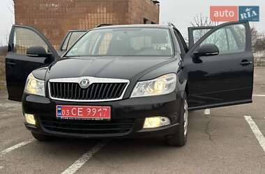 Універсал Skoda Octavia 2012 в Сарнах