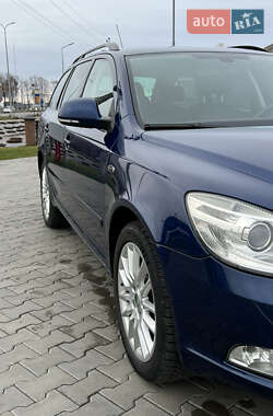 Універсал Skoda Octavia 2010 в Луцьку