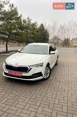 Універсал Skoda Octavia 2021 в Трускавці