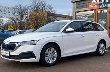 Универсал Skoda Octavia 2021 в Житомире