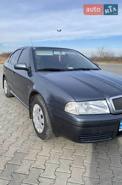 Лифтбек Skoda Octavia 2008 в Черновцах