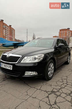 Універсал Skoda Octavia 2009 в Сумах