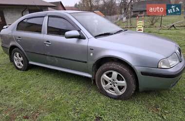 Ліфтбек Skoda Octavia 2002 в Самборі