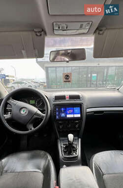 Лифтбек Skoda Octavia 2006 в Кольчине