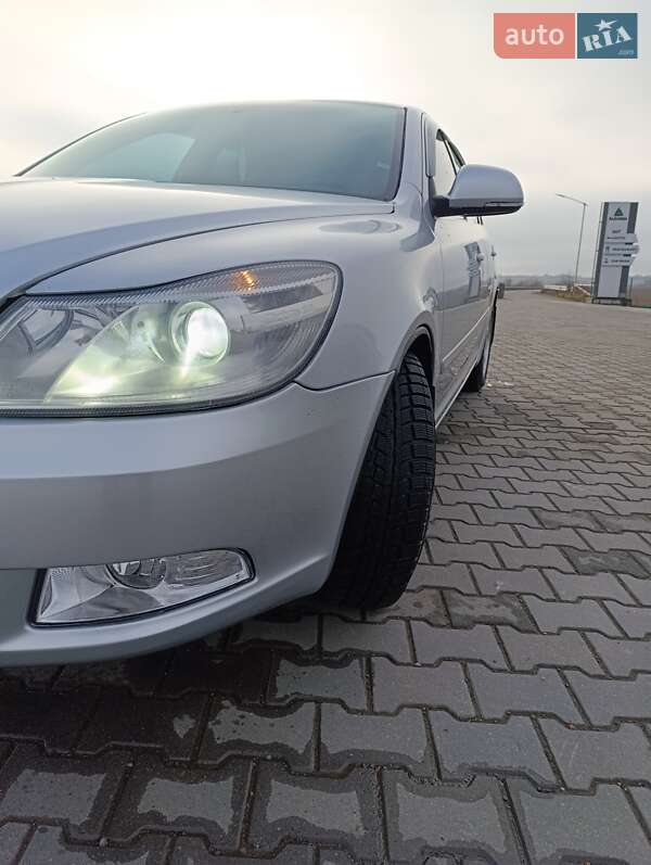 Лифтбек Skoda Octavia 2012 в Черновцах