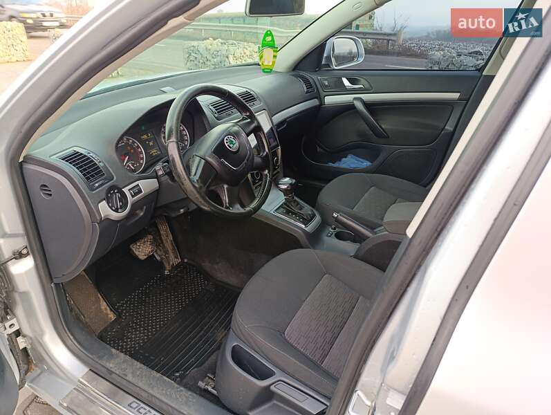 Лифтбек Skoda Octavia 2012 в Черновцах