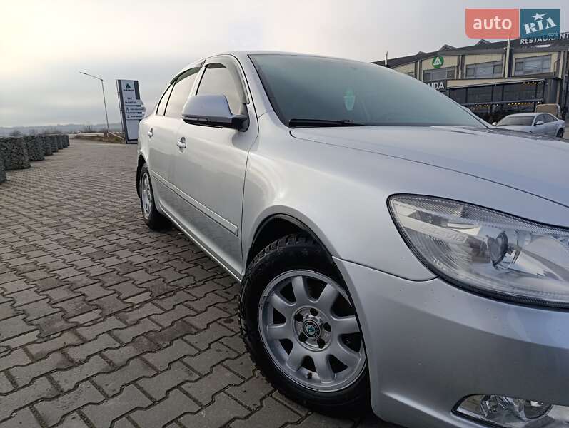 Лифтбек Skoda Octavia 2012 в Черновцах