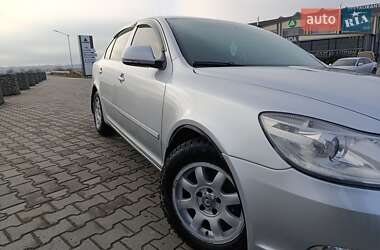 Лифтбек Skoda Octavia 2012 в 