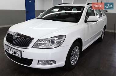 Універсал Skoda Octavia 2010 в Меденичах