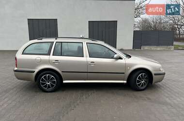 Універсал Skoda Octavia 2004 в Хмельницькому