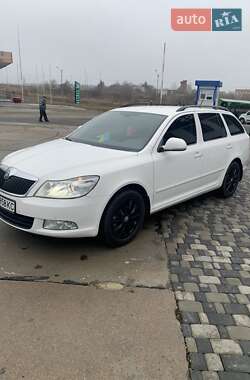 Універсал Skoda Octavia 2012 в Умані