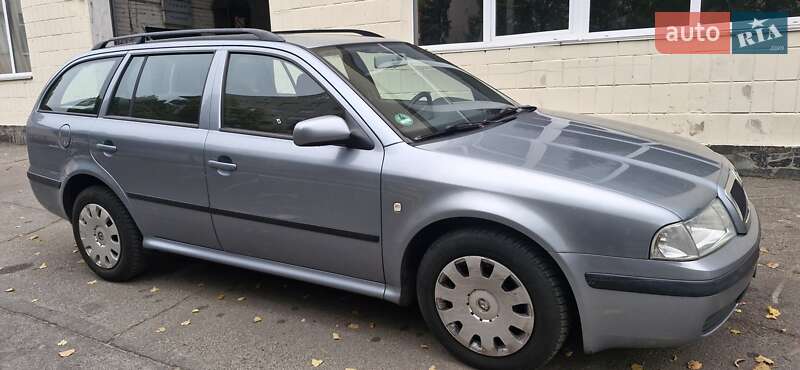 Универсал Skoda Octavia 2004 в 