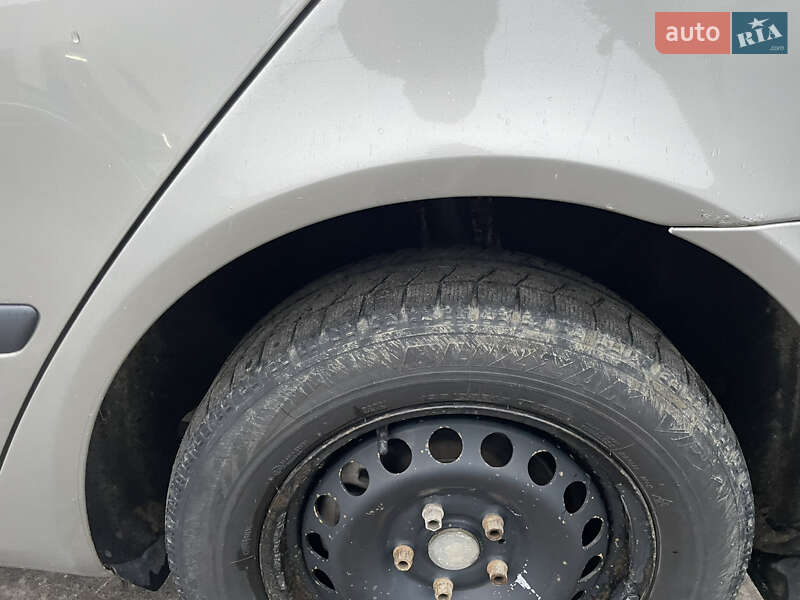 Лифтбек Skoda Octavia 2006 в Черновцах