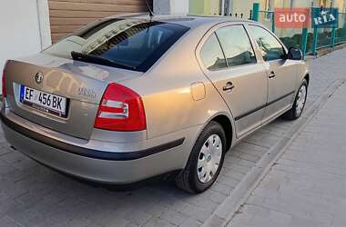 Ліфтбек Skoda Octavia 2012 в Радивиліві