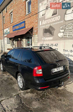 Универсал Skoda Octavia 2010 в 