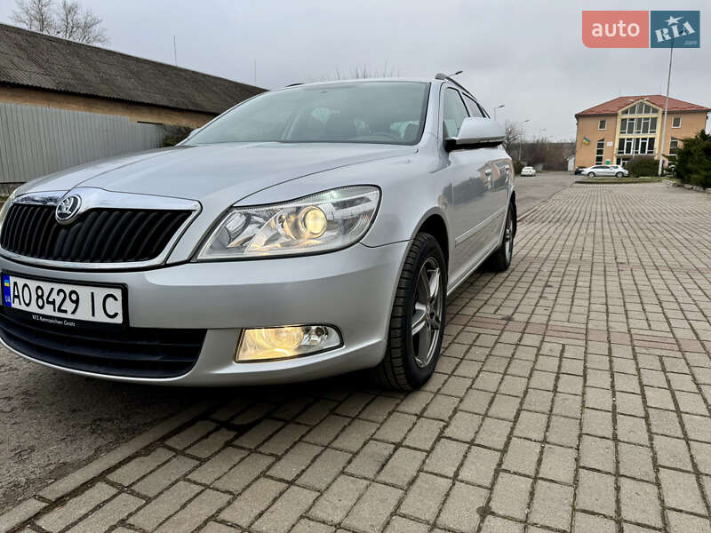 Универсал Skoda Octavia 2011 в Ужгороде