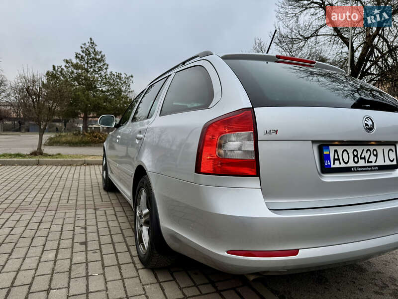 Универсал Skoda Octavia 2011 в Ужгороде
