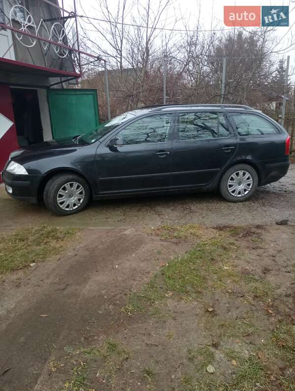 Универсал Skoda Octavia 2008 в Каневе