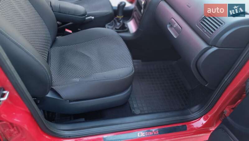 Лифтбек Skoda Octavia 2009 в Полтаве фото 15 Лифтбек Skoda Octavia 2009 в Полтаве