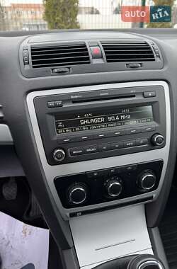 Лифтбек Skoda Octavia 2011 в 