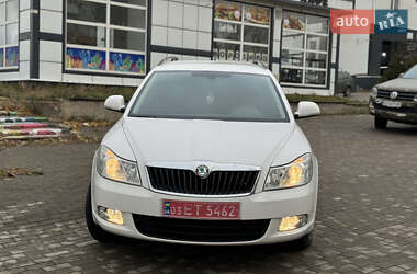 Універсал Skoda Octavia 2012 в Сумах