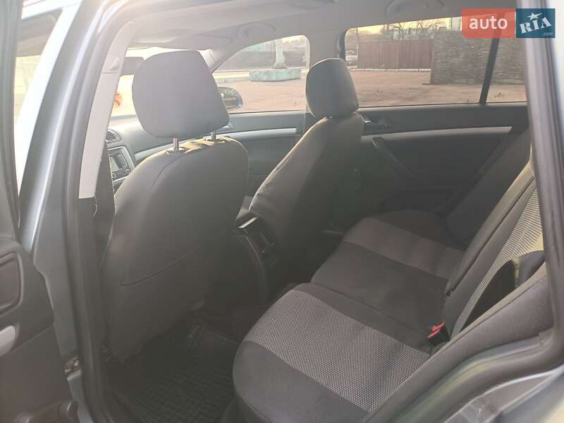 Универсал Skoda Octavia 2012 в Чернигове