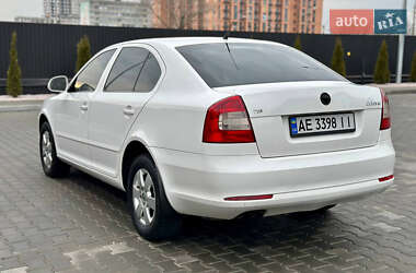 Ліфтбек Skoda Octavia 2010 в Дніпрі