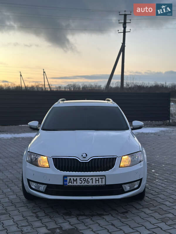 Универсал Skoda Octavia 2015 в Звягеле