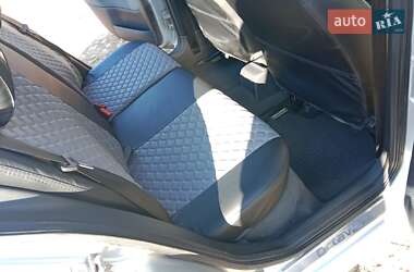 Лифтбек Skoda Octavia 2002 в 