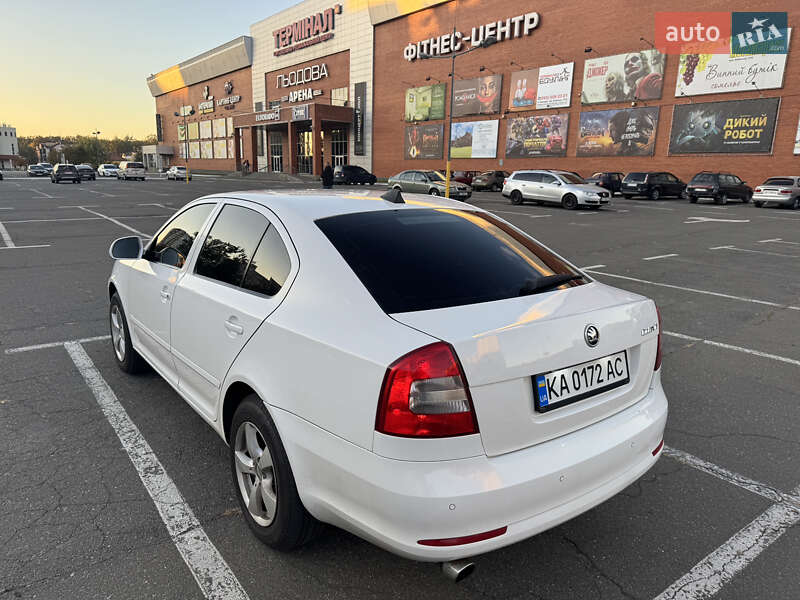 Ліфтбек Skoda Octavia 2009 в Києві фото 3 Ліфтбек Skoda Octavia 2009 в Києві