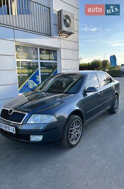 Лифтбек Skoda Octavia 2005 в 