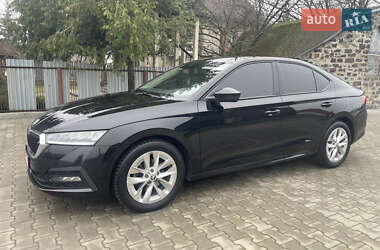 Лифтбек Skoda Octavia 2020 в Ужгороде