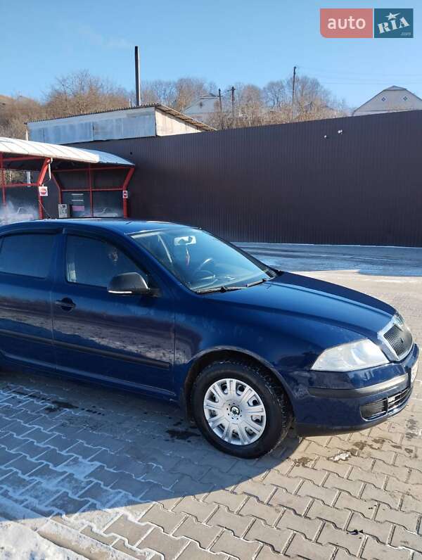 Лифтбек Skoda Octavia 2011 в Городке
