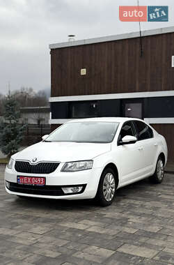 Лифтбек Skoda Octavia 2015 в Тячеве